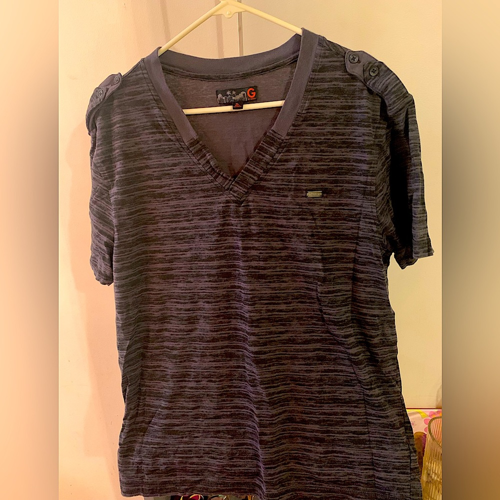 G by Guess V Neck Shirt XL